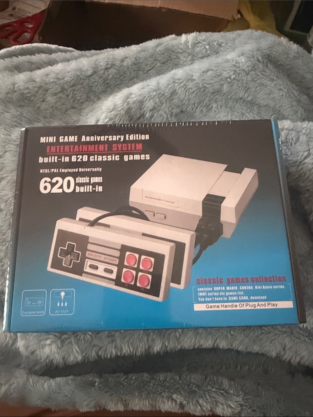 Classic Mini Game Console - White Retro Edition with 620 Built-In Games